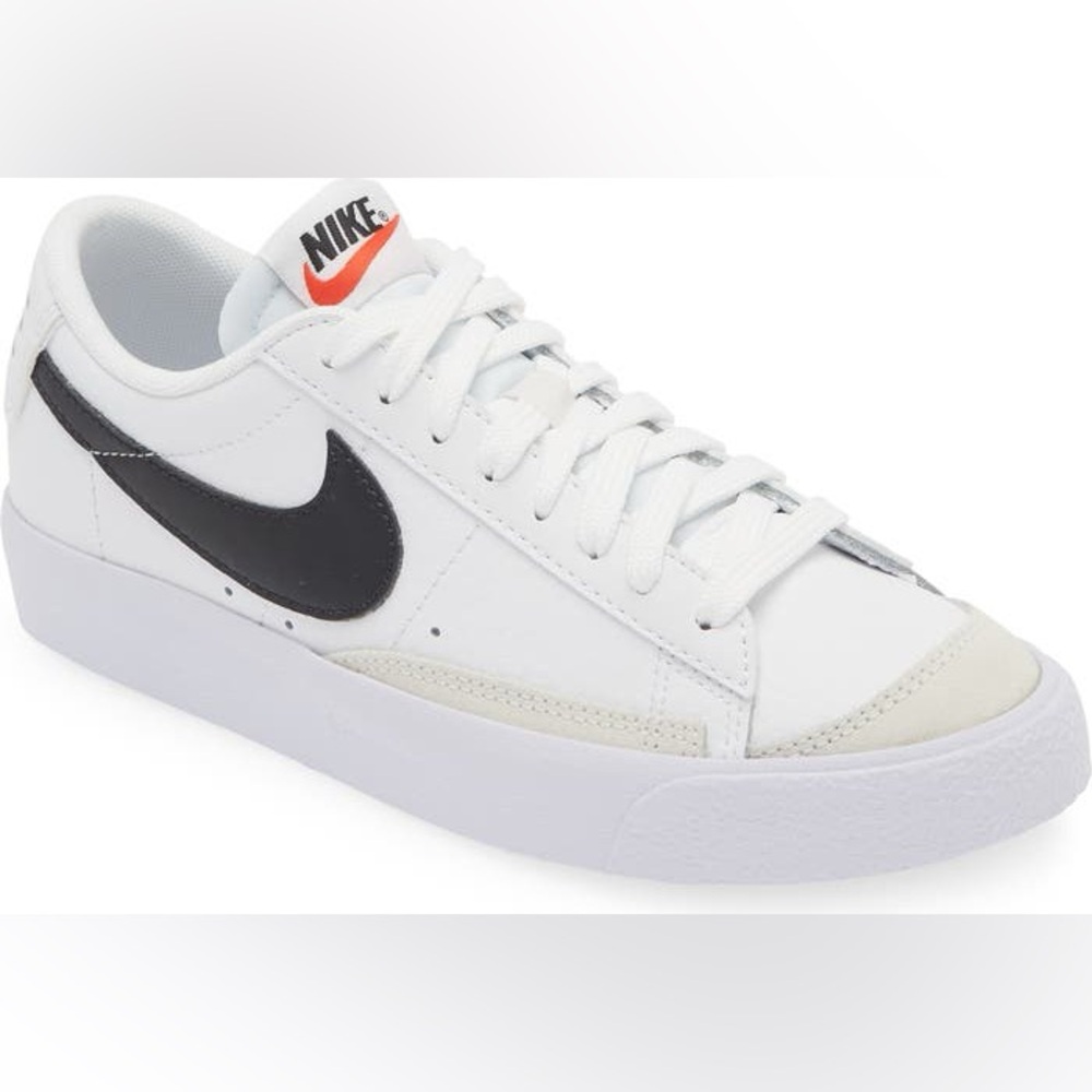 Nike Kids' Blazer Low '77 Low Top Sneaker